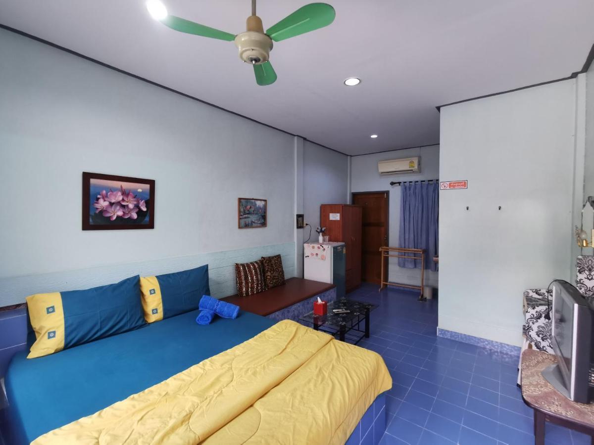 Samiya Guesthouse Bang Saen Exterior photo